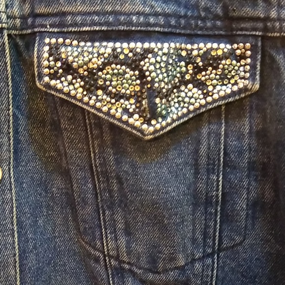 Jean jacket - Picture 2 of 4